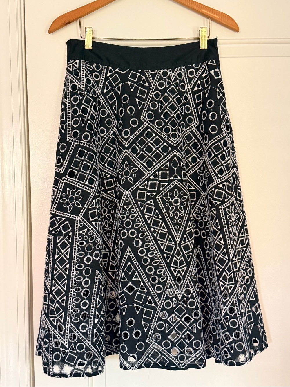 Banana Republic Black and White Embroidered A-Line Skirt